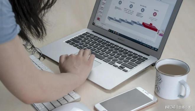 新闻：比段子更精彩的未曝光事件开元棋牌2025年啼笑皆非奇葩(图2)